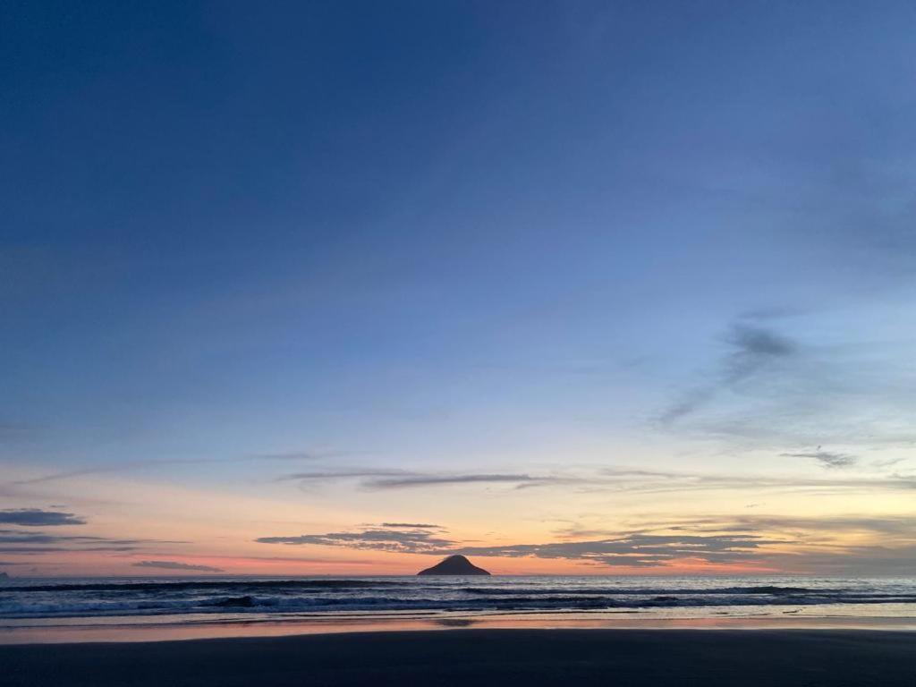 Juquei Frente Ao Mar Hotel Pousada Экстерьер фото